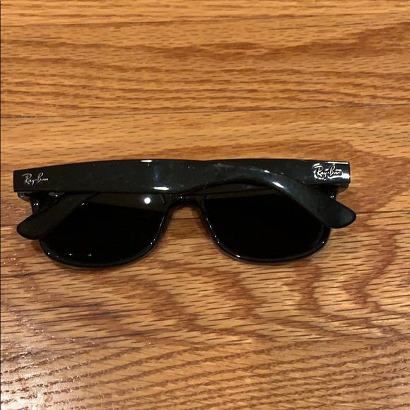 Ray bans sunglasses - Picture 2 of 3